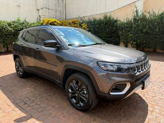 JEEP COMPASS 2.0 TD350 TURBO DIESEL LONGITUDE AT9 JEEP COMPASS 2.0 TD350 TURBO DIESEL LONGITUDE AT9